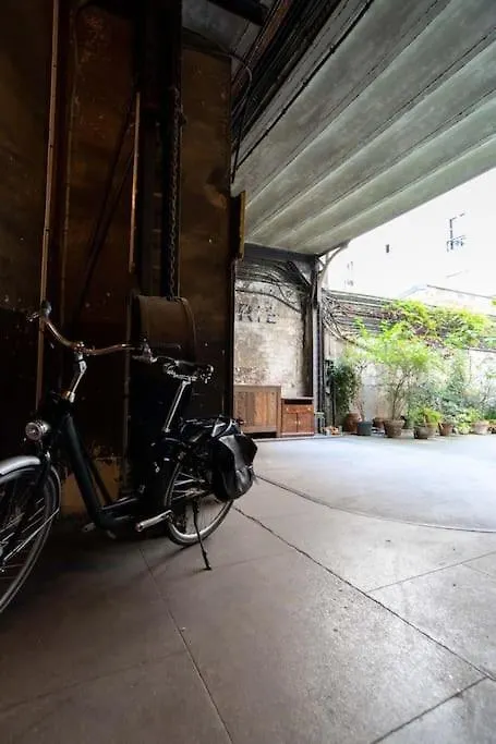 アパート Sublime Loft Avec Verrieres Sur Le Canal St Martin パリ フランス