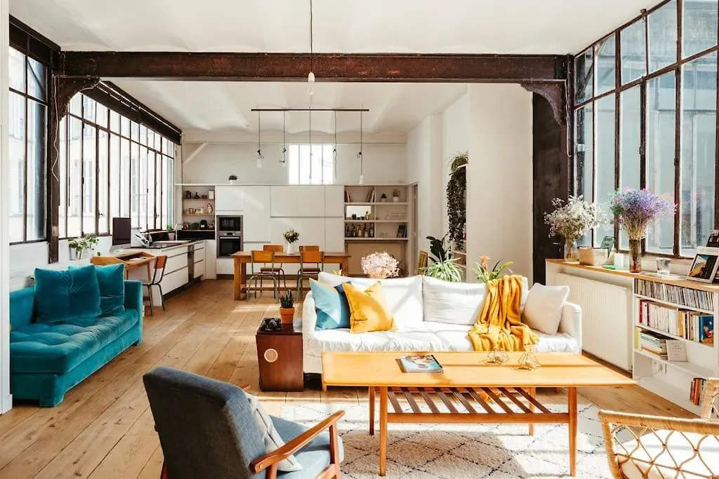 Apartment Sublime Loft Avec Verrieres Sur Le Canal St Martin Paris